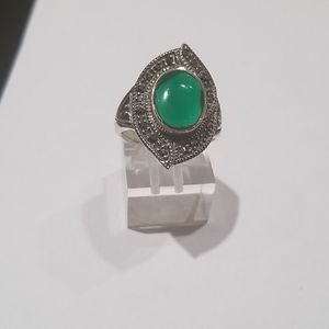 Lady's silver ring with marcasites and chrysoprase